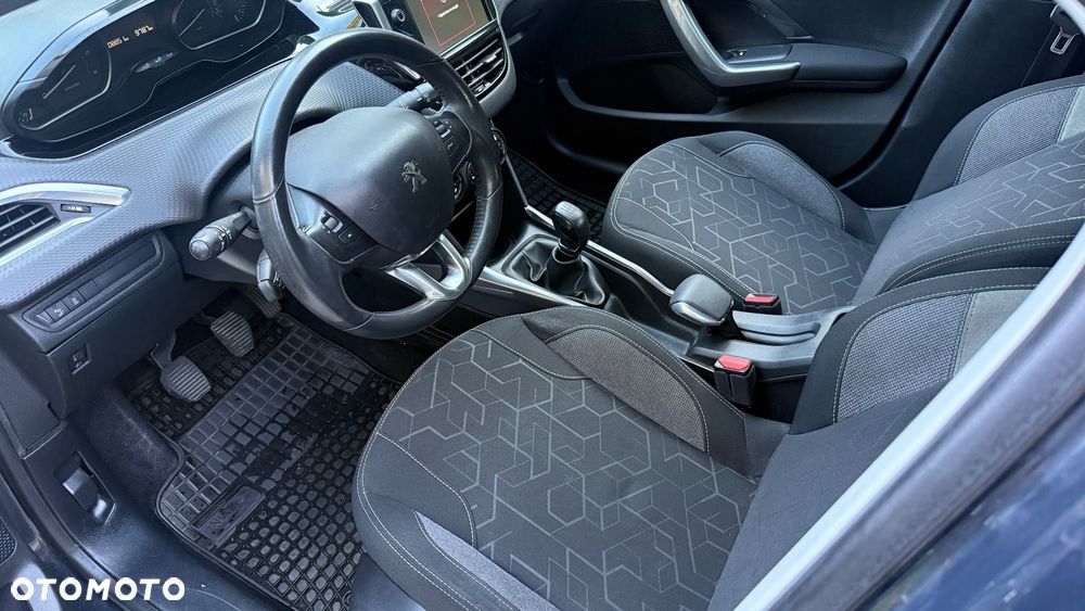 Peugeot 2008 - 7