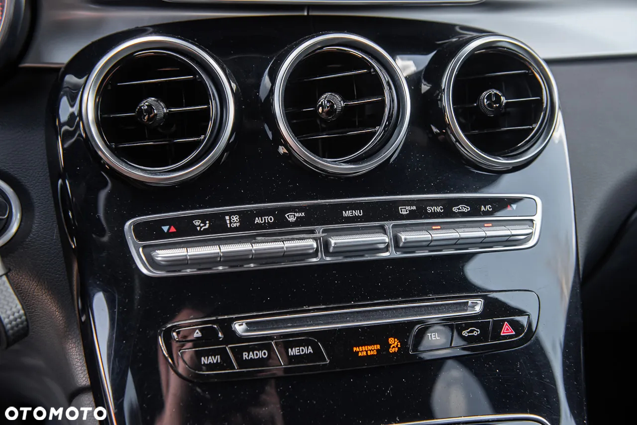 Mercedes-Benz GLC 220 d 4-Matic - 30