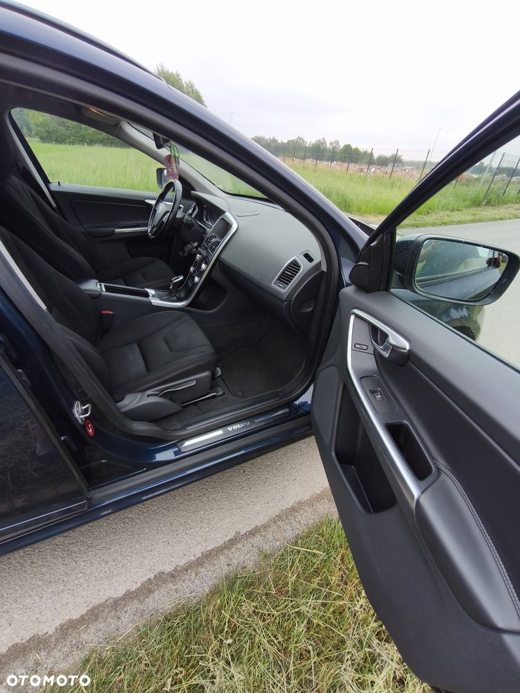 Volvo XC 60 - 6