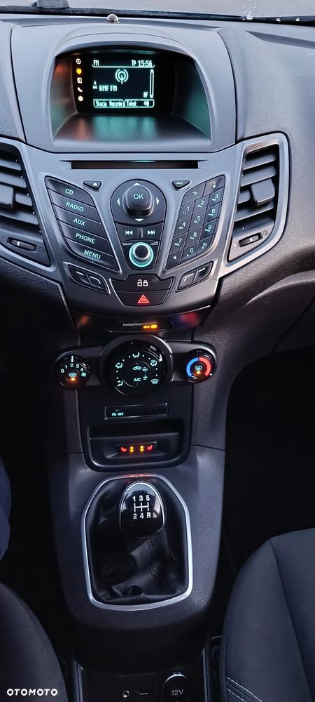 Ford Fiesta 1.0 EcoBoost Champions Edition - 6