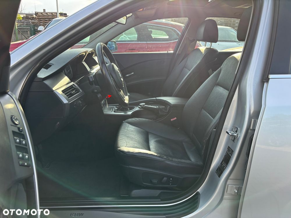 BMW Seria 5 523i - 19