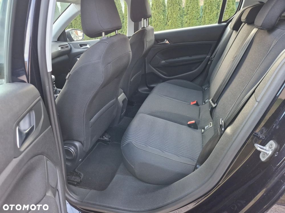 Peugeot 308 125 THP Active - 36