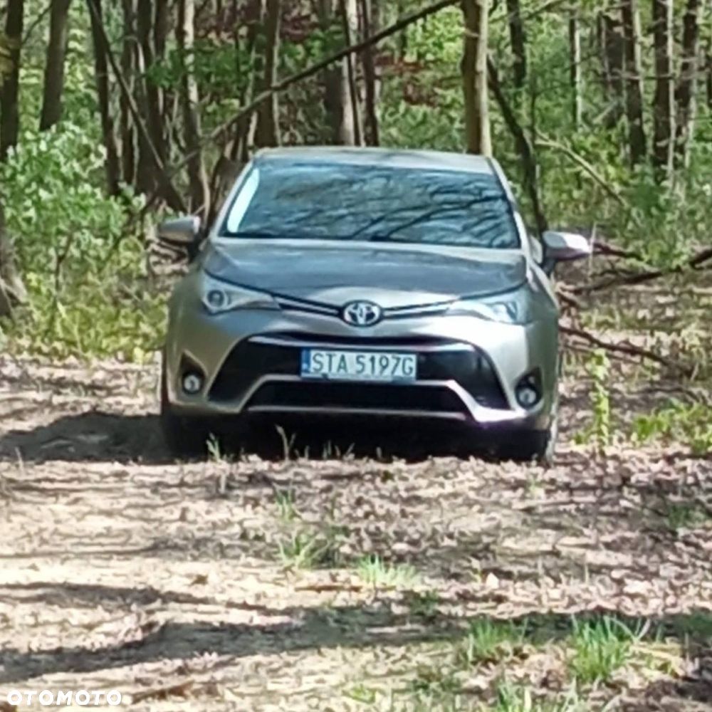 Toyota Avensis 1.8 Prestige - 1