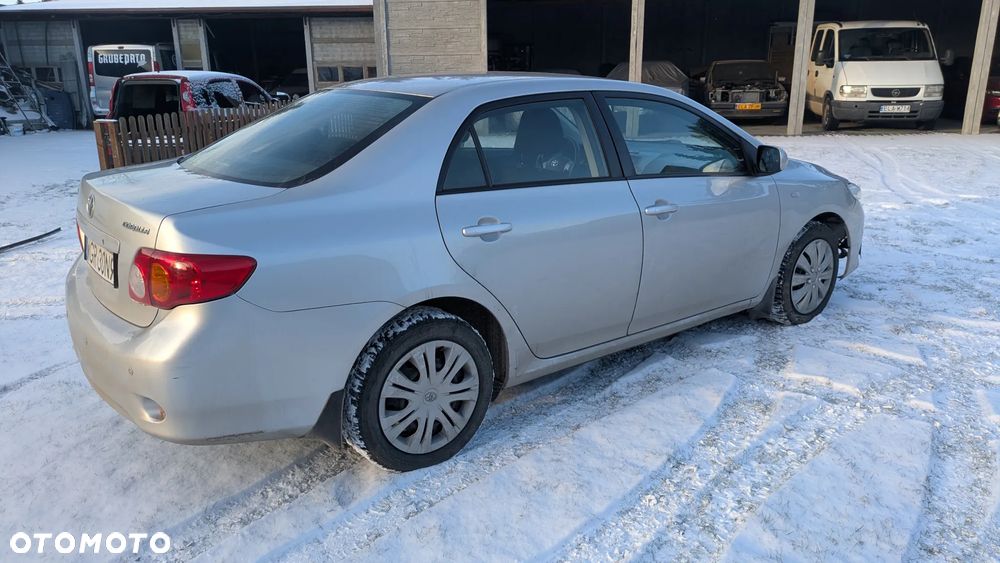 Toyota Corolla 1.4 D-4D Luna - 8