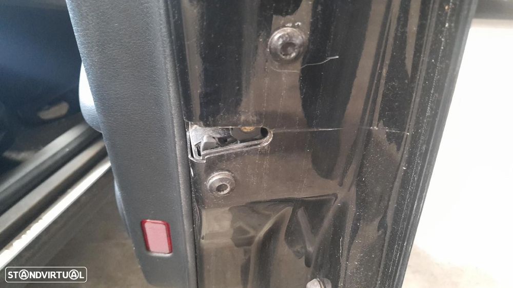 Fechadura / fecho porta frente direito AUDI A6 Avant (4B5, C5) - 1