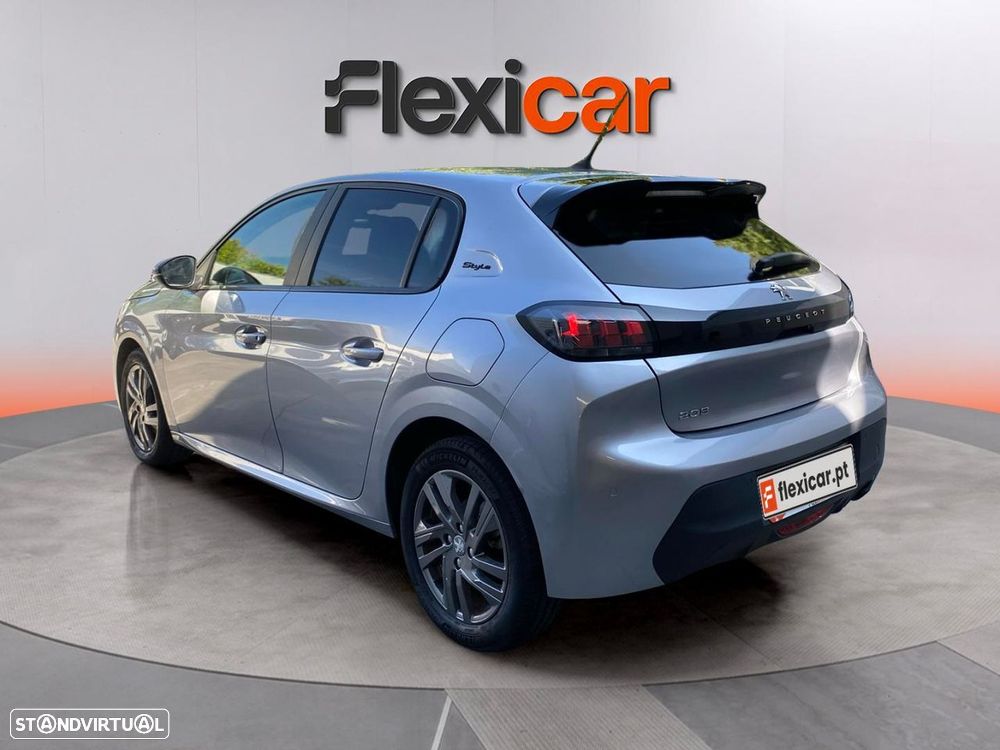 Peugeot 208 - 6
