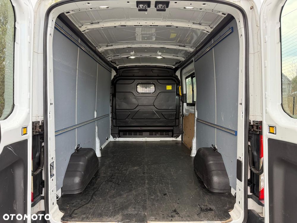 Ford Transit - 8
