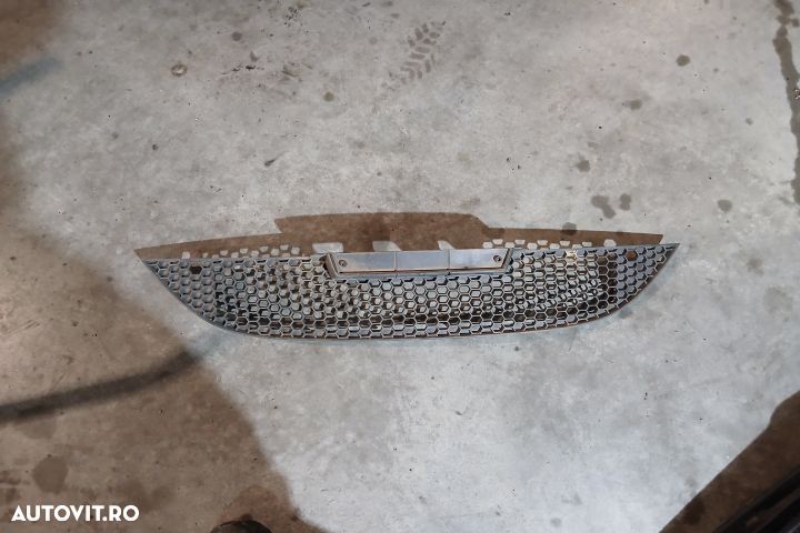 Grila bara fata centru 1P0853667 1P0853667 Seat Leon 2 1P [2005 - 200 - 1