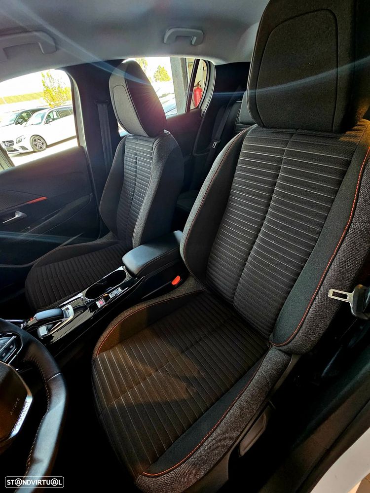 Peugeot e-208 Active Pack - 21