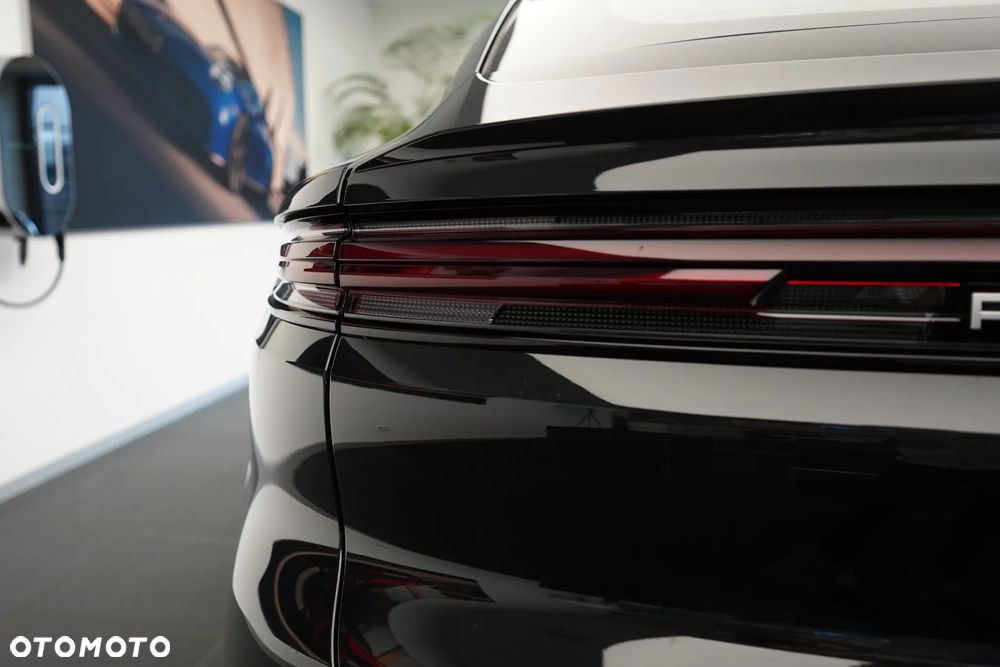 Porsche Cayenne Coupe - 26