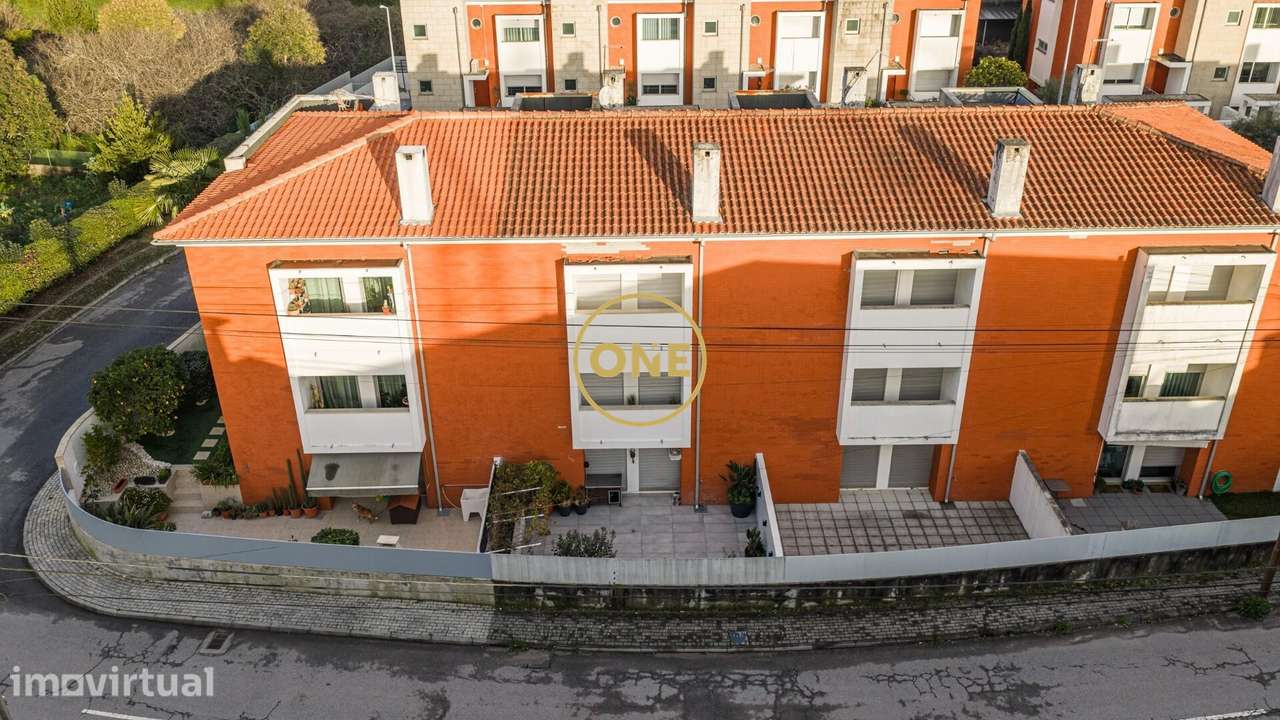 Moradia em Banda T3 com garagem e terraço – Parque da Cidade, V N Fama - Grande imagem: 4/20