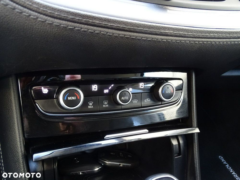 Opel Grandland X - 32