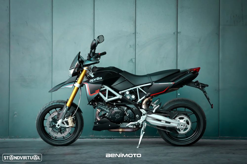 Aprilia Dorsoduro Factory 750 - 4