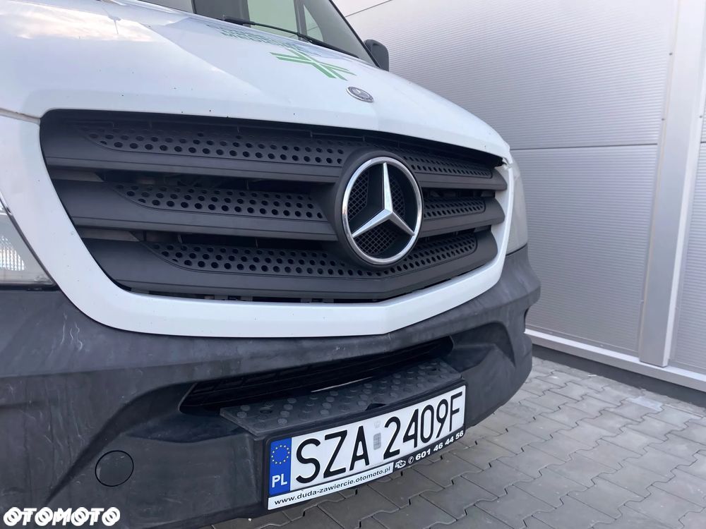 Mercedes-Benz Sprinter - 16