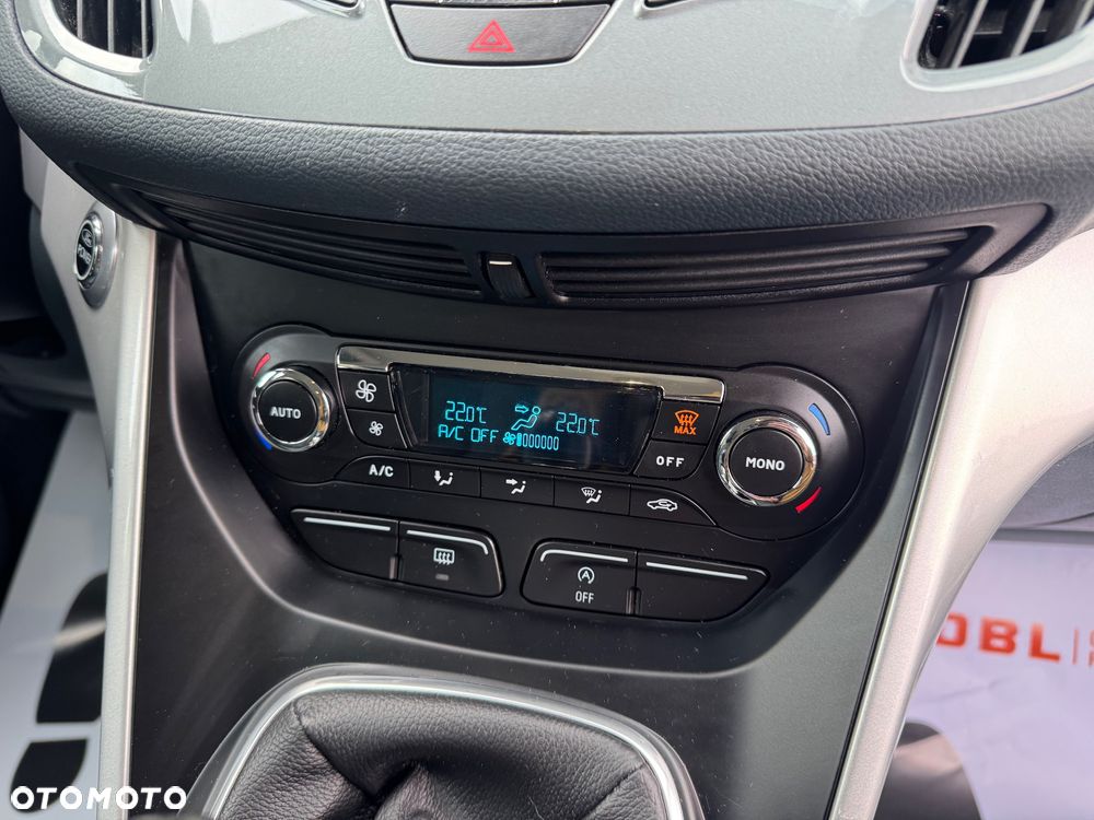 Ford C-MAX 1.6 EcoBoost Titanium - 23
