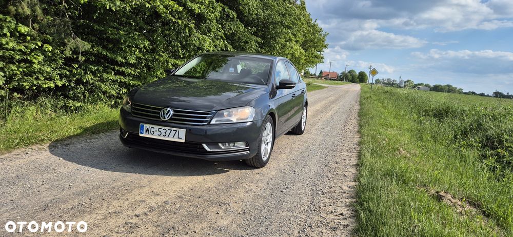 Volkswagen Passat - 2