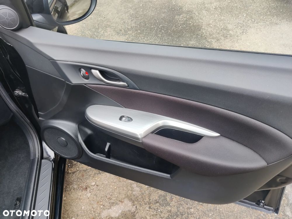 Honda Civic 1.4 i-VTEC Sport - 28