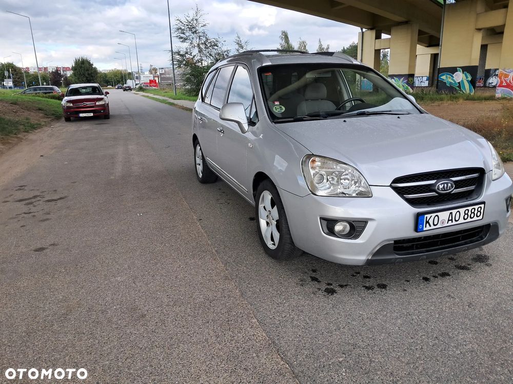 Kia Carens 2.0 CRDi Tour - 4