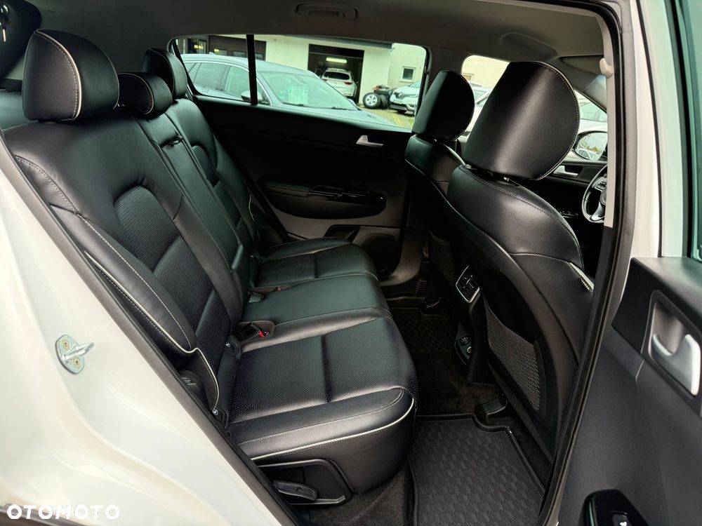 Kia Sportage 1.6 GDI 2WD Attract - 13