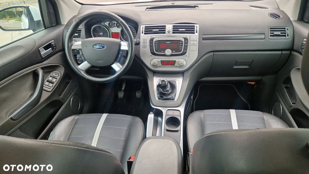 Ford Kuga 2.0 TDCi Trend - 10