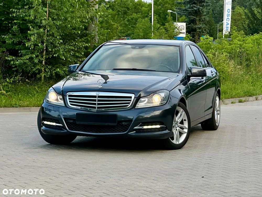 Mercedes-Benz Klasa C 250 CGI BlueEff Avantgarde - 9