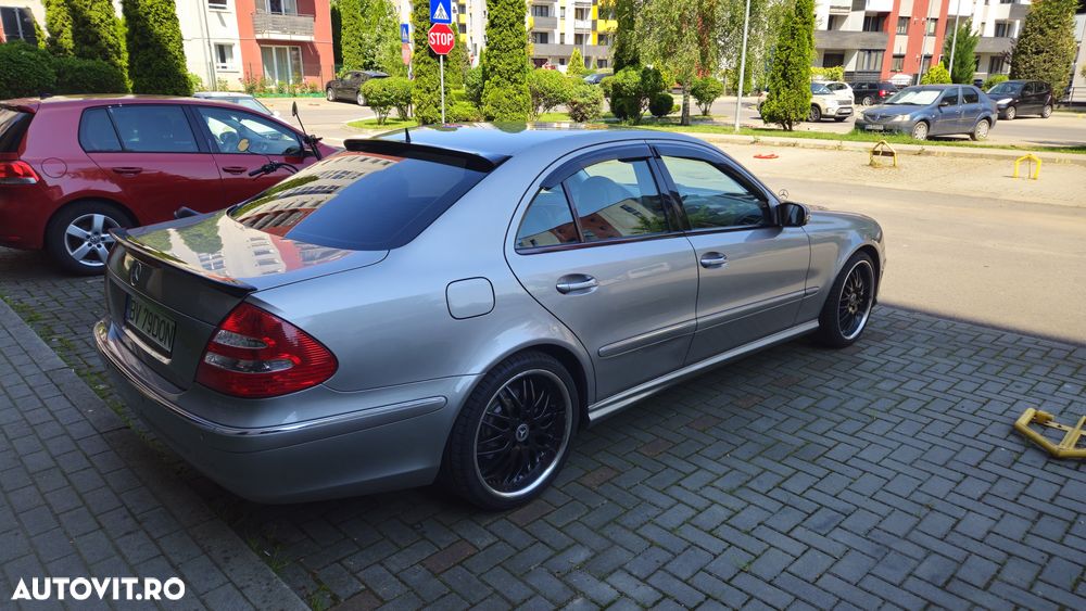 Mercedes-Benz E 200 KOMPRESSOR Automatik Elegance Sport Edition - 18