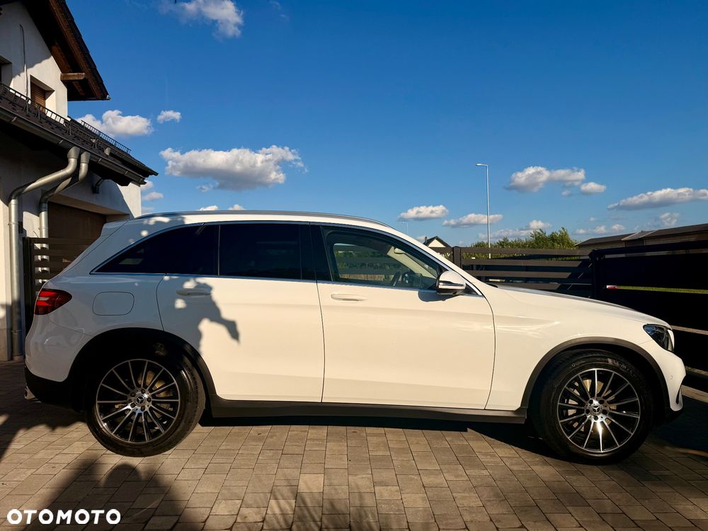 Mercedes-Benz GLC - 4