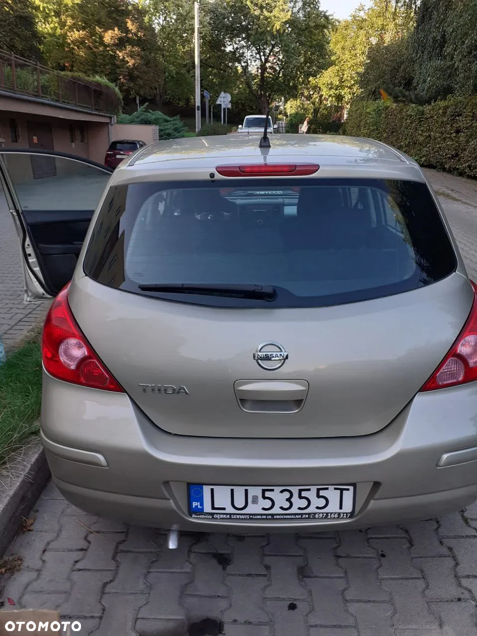 Nissan Tiida 1.6 Tekna - 2