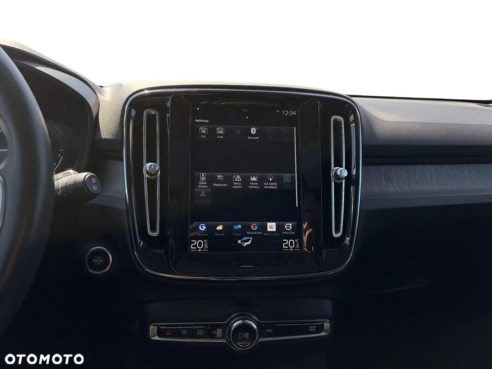 Volvo XC 40 - 30
