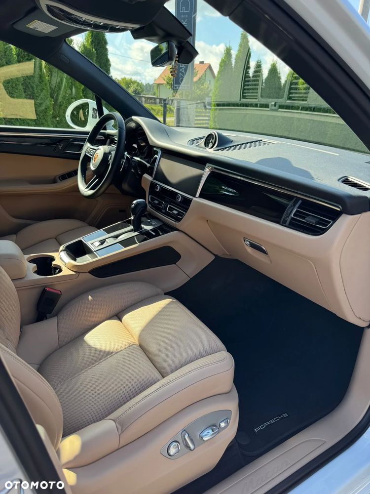 Porsche Macan Standard - 15