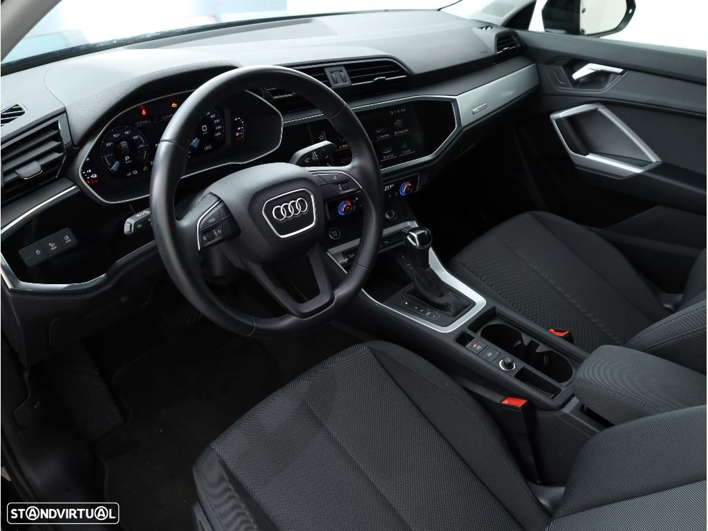Audi Q3 Sportback 45 TFSIe S line S tronic - 13