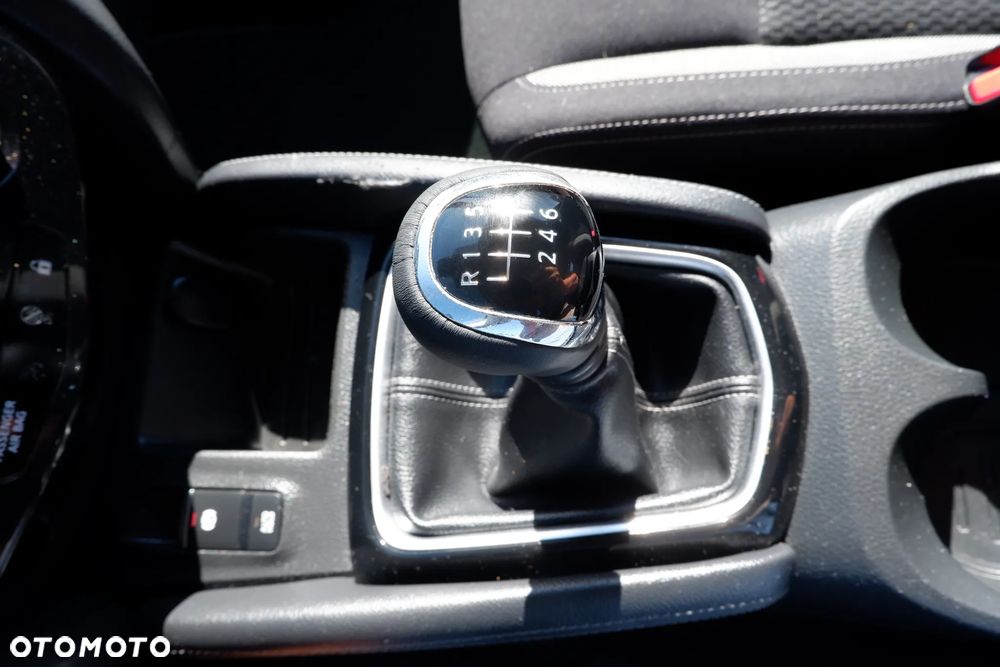 Nissan Qashqai 1.5 dCi N-Style - 22