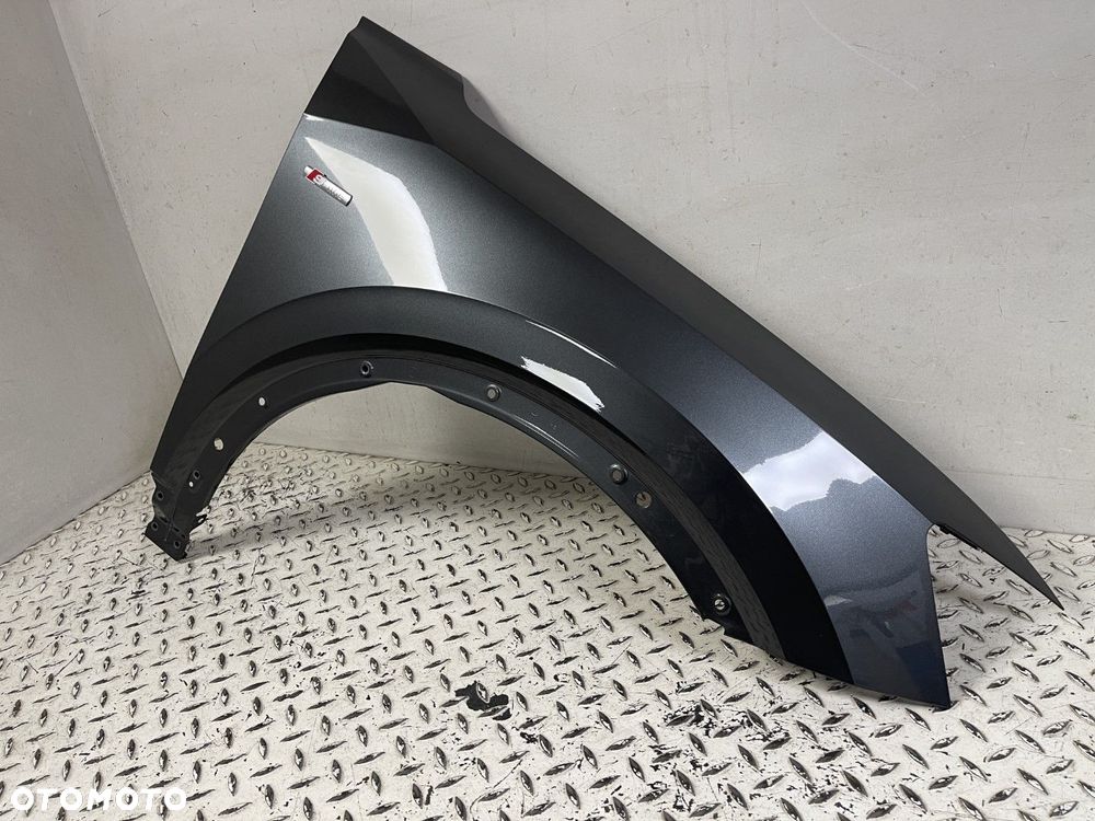 ŁADNY PRAWY PRZEDNI BŁOTNIK AUDI Q2 SQ2 16-24r PRAWA PRZÓD W KOLOR LR7H - 3