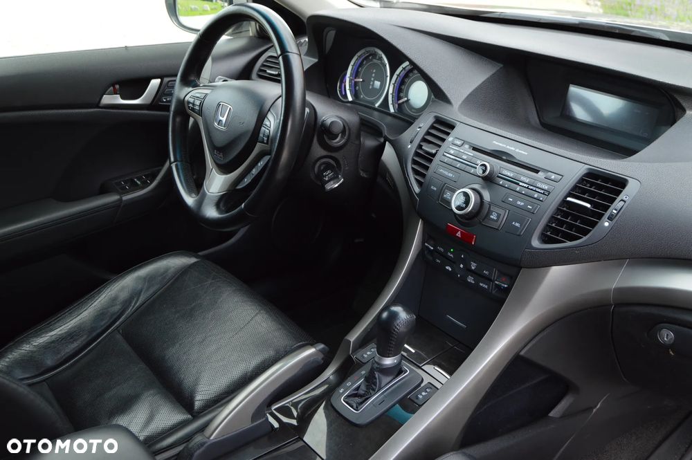 Honda Accord 2.4 Executive - 31