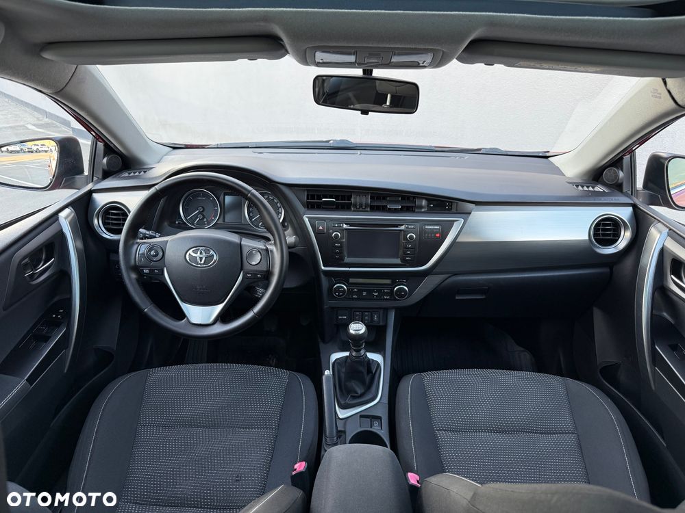 Toyota Auris 2.0 D-4D Premium Comfort - 5