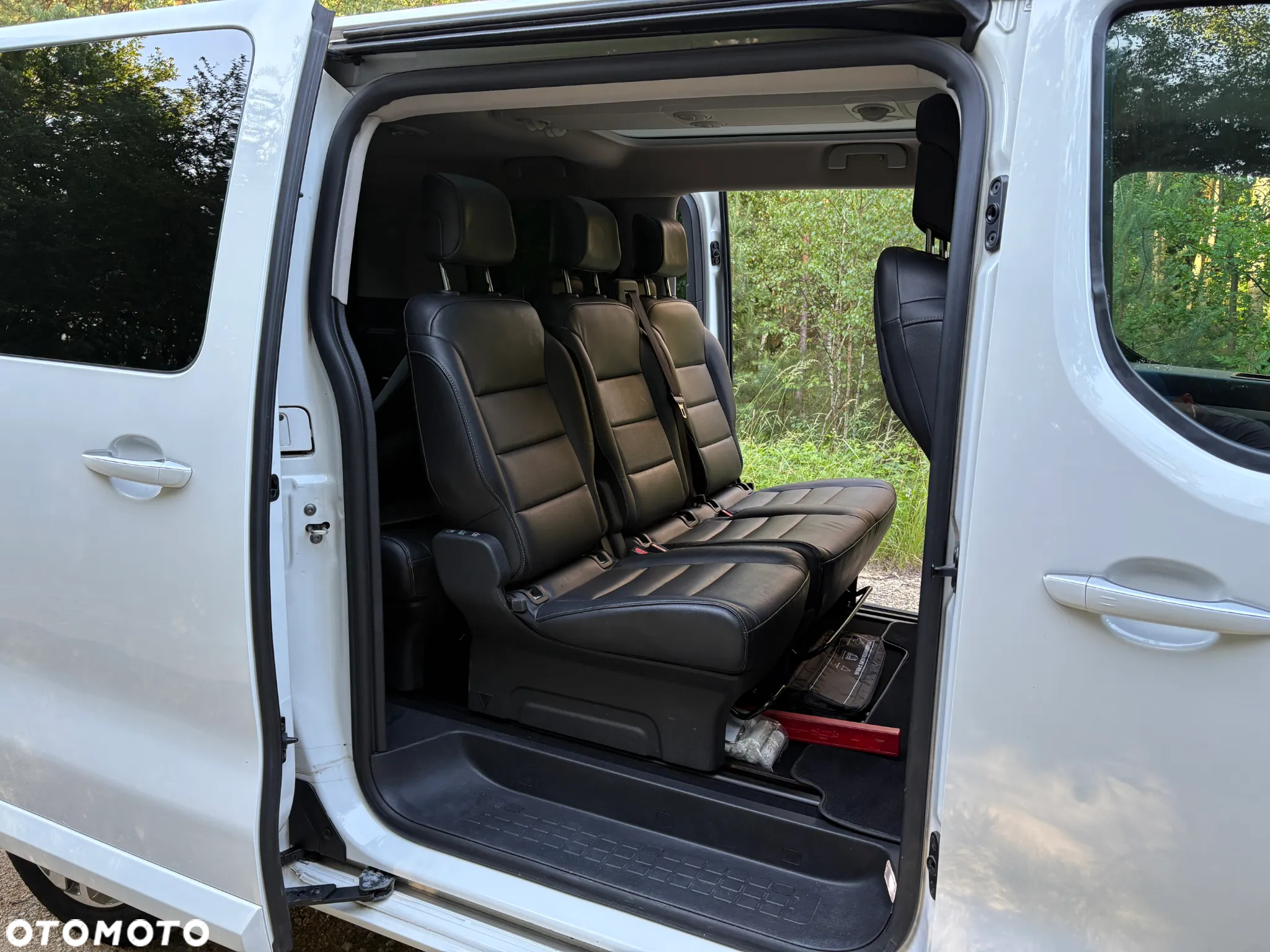 Peugeot Traveller L2 2.0 BlueHDi 180 S&S EAT8 Allure - 13
