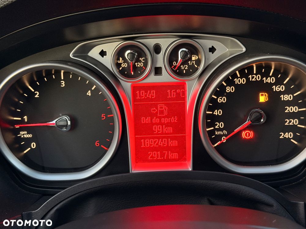 Ford Kuga 2.0 TDCi 4x4 Titanium - 36