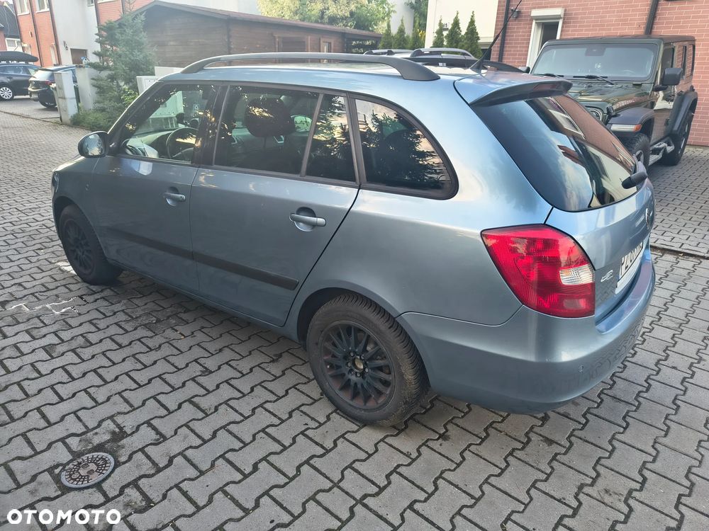 Skoda Fabia 1.6 16V Joy - 6