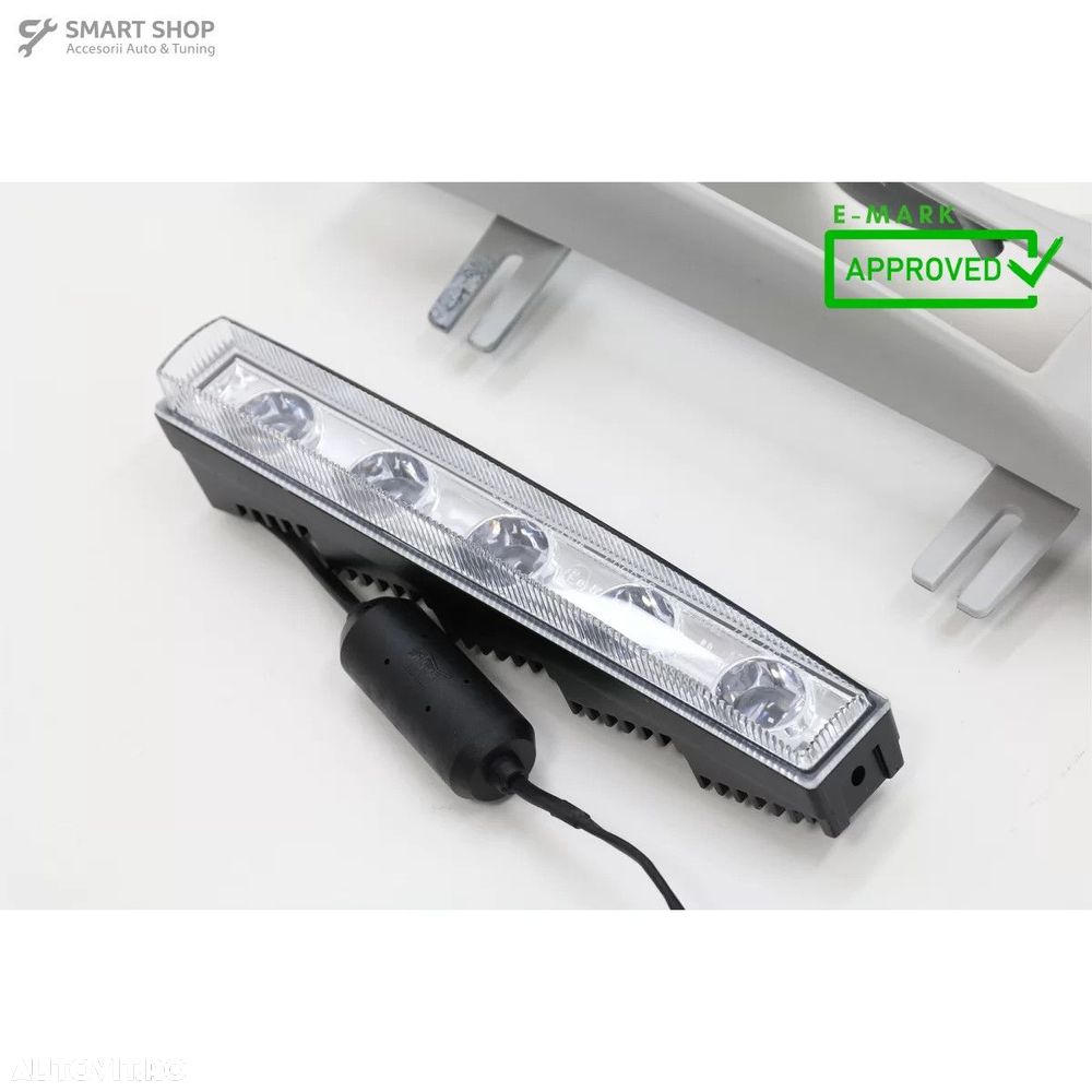 Carcasa faruri cu Lumini de zi dedicate LED DRL Mercedes G-Class W463 - 3