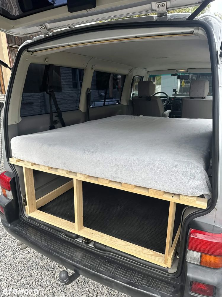 Volkswagen Transporter - 14