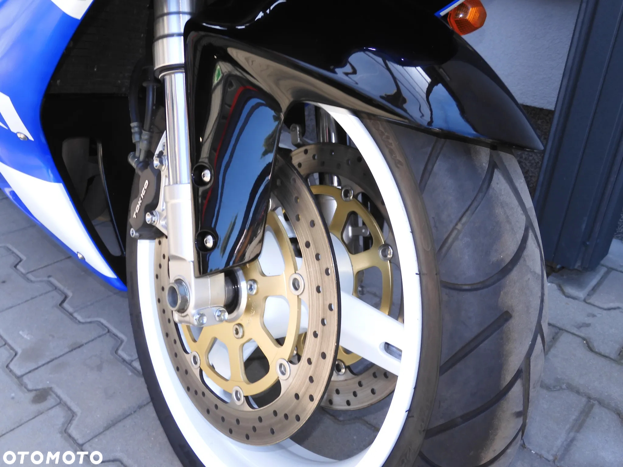Suzuki GSX-R - 4