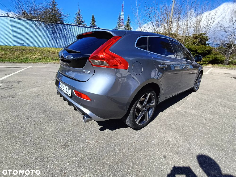 Volvo V40 D2 Geartronic RDesign - 32