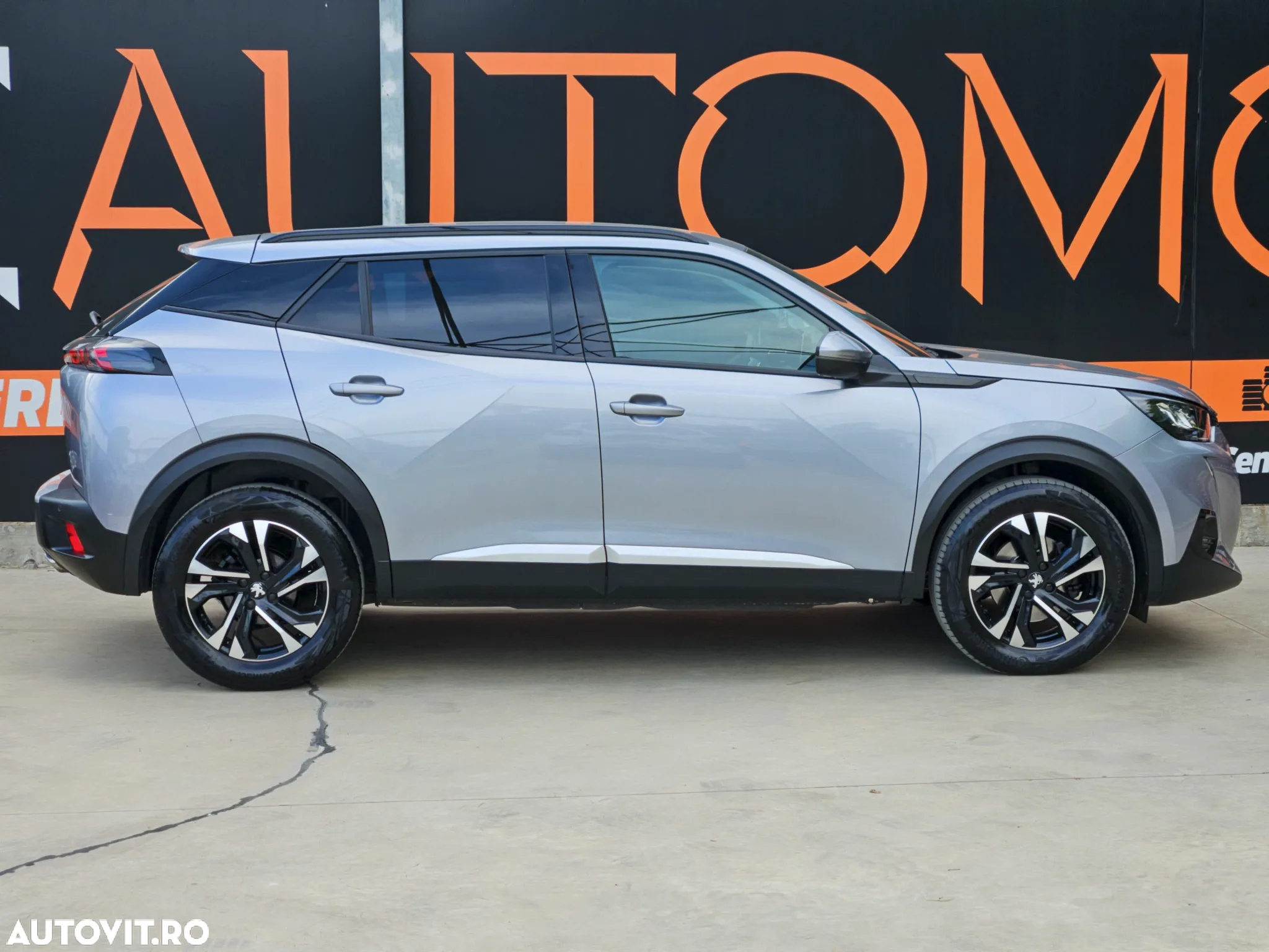 Peugeot 2008 1.5 BlueHDI 130 S&S EAT8 Allure - 8