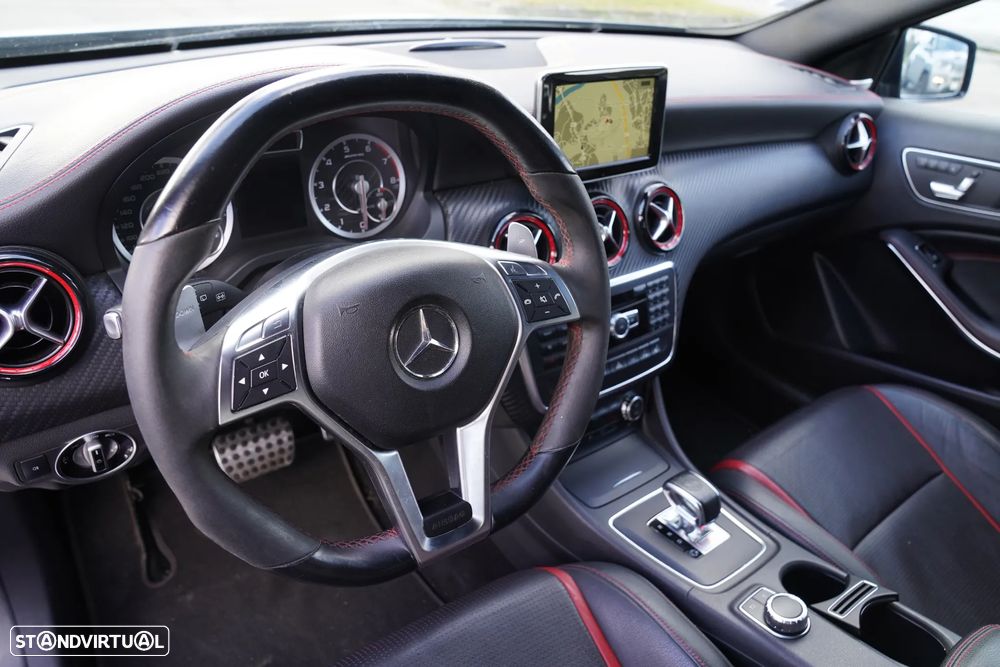 Mercedes-Benz A 45 AMG 4Matic Speedshift 7G-DCT - 22
