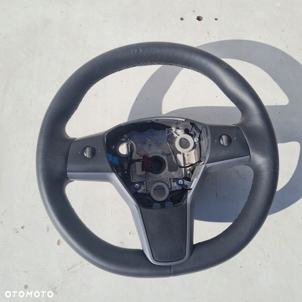 KIEROWNICA MULTIFUNKCJA SKÓRA 1626599-00-B TESLA MODEL Y 22R