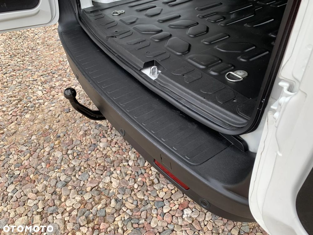 Fiat DOBLO PROFESSIONAL L2H1 Long MAXI VAN WZMOCNIONY Ładowność 961kg, Homologacja cięż. VAT-1, HAK wpinany 1300kg, Alarm, Czujniki parkowania, Halogeny, Podgrzewane fotele, Koła 16' MOCNY SILNIK 1.6 MultiJet, 105KM Emisja spalin Euro-6, Skrzynia biegów 6cio stopniowa! Zabudowa paki, F-VAT23% - 30