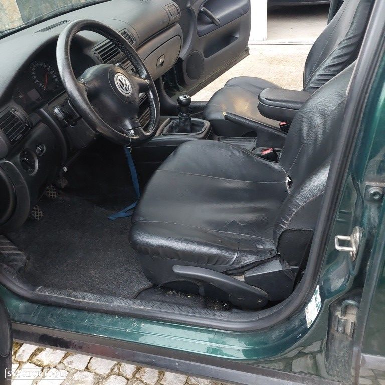 VW Passat 1.9 TDi Confortline - 6