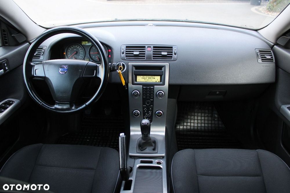 Volvo V50 - 25