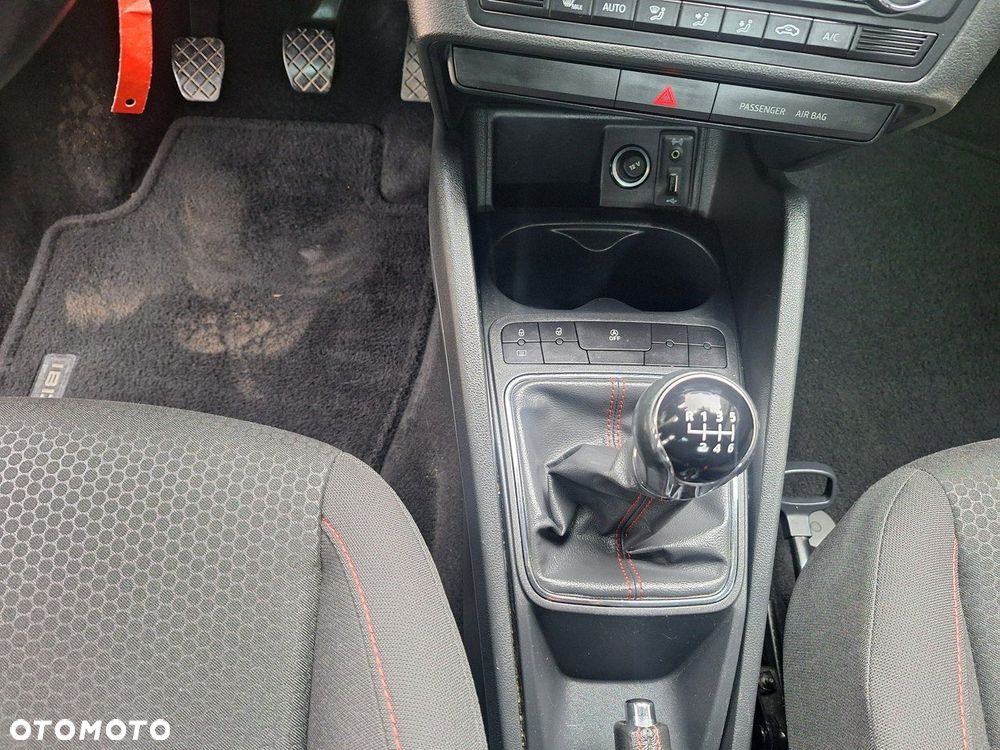 Seat Ibiza 1.0 TSI S&S Black Edition - 23