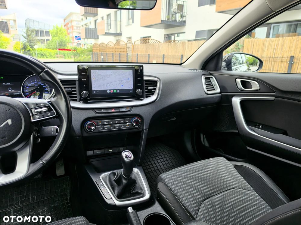 Kia Ceed 1.5 T-GDI M - 20